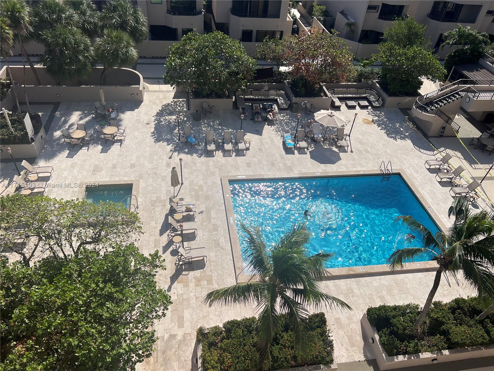 201 Crandon Blvd # 641