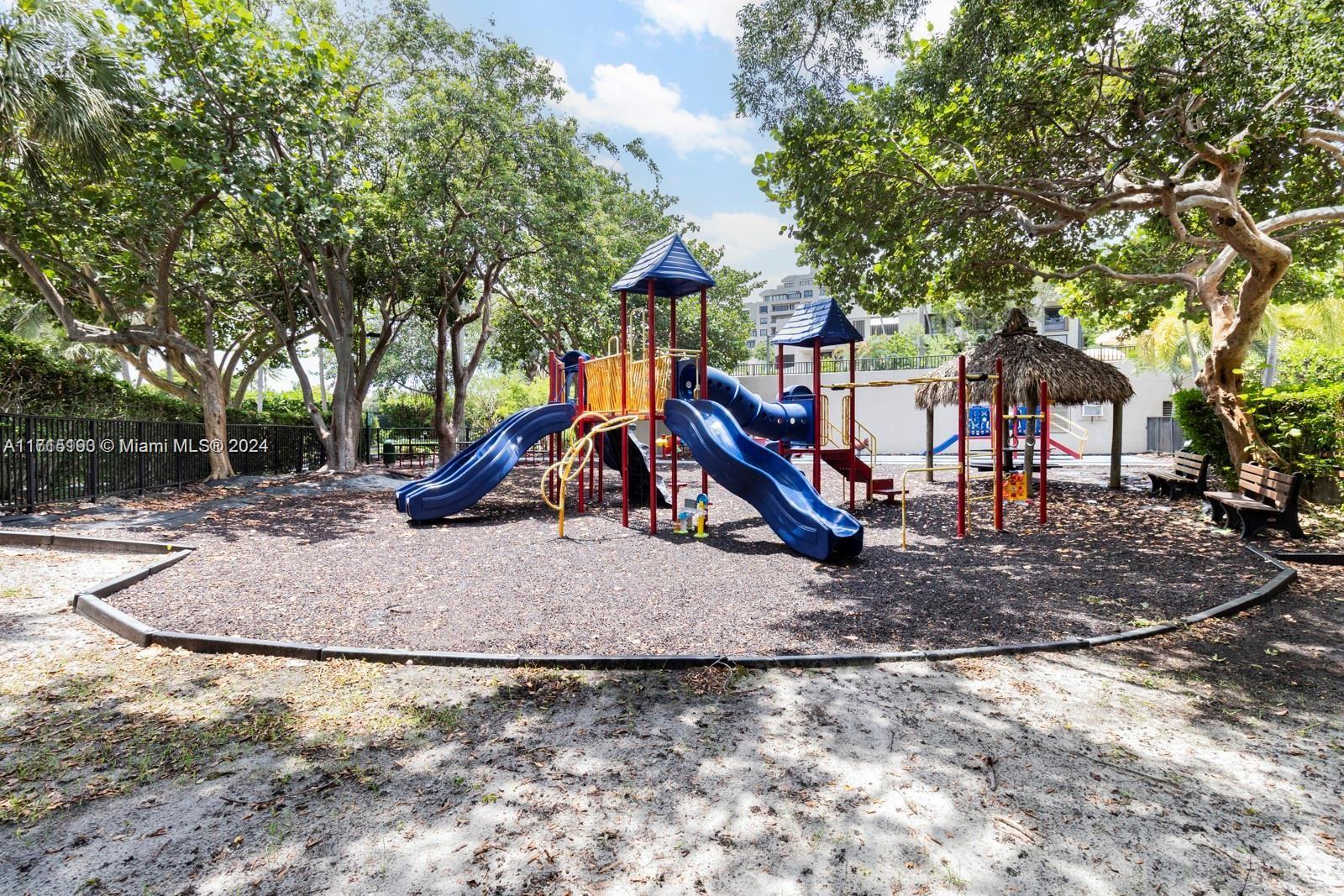 201 Crandon Blvd # 641