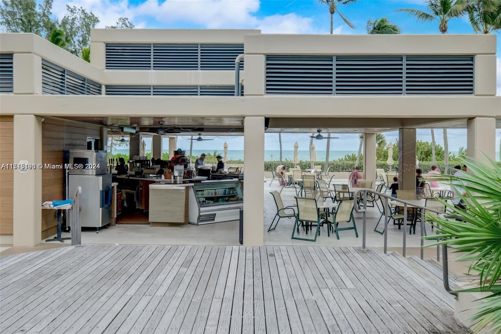 201 Crandon Blvd # 641