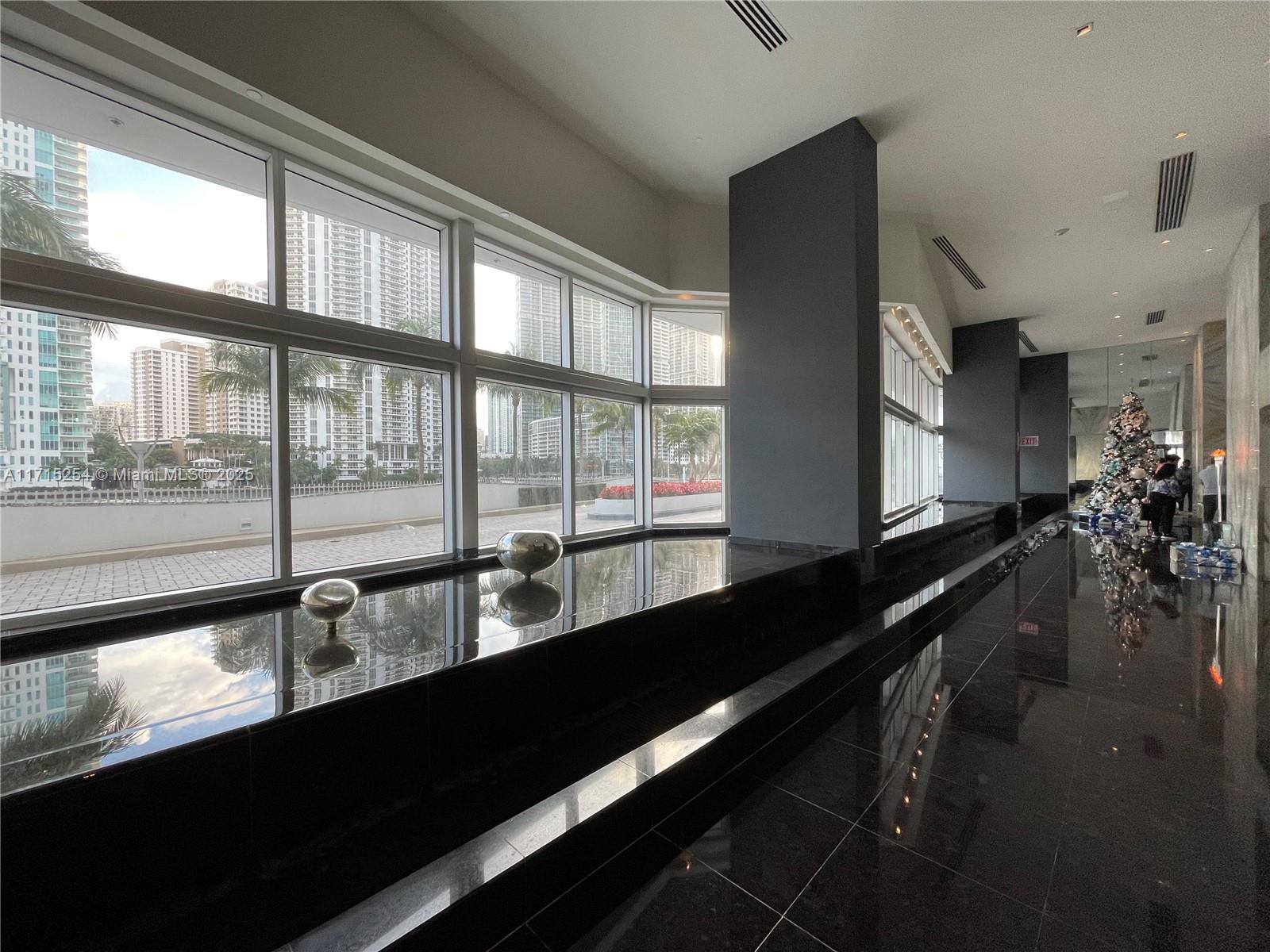 325 S Biscayne Blvd # 1219