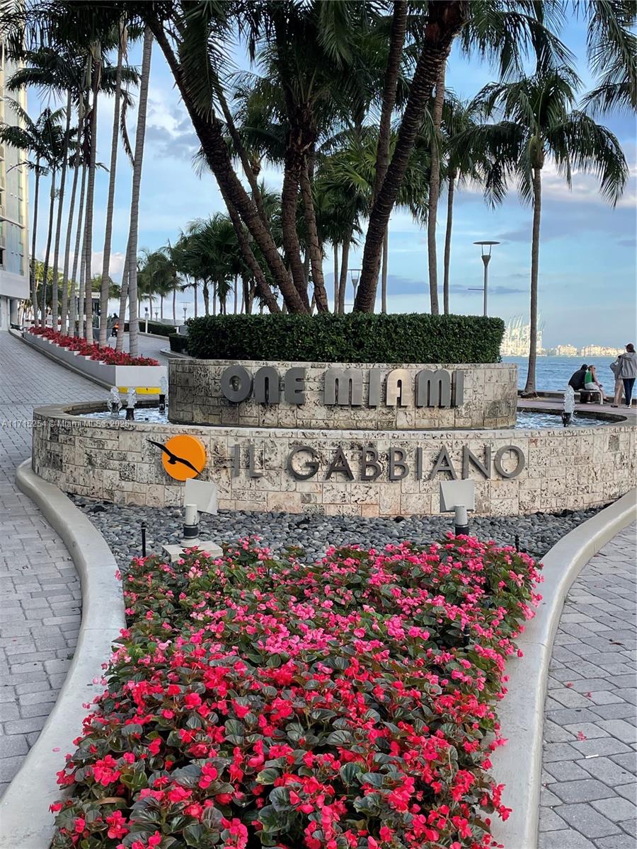 325 S Biscayne Blvd # 1219