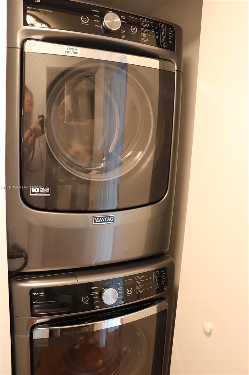 325 S Biscayne Blvd # 1219