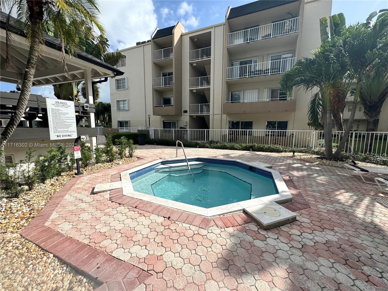 7765 SW 86th St # 102 Unit: F2-102