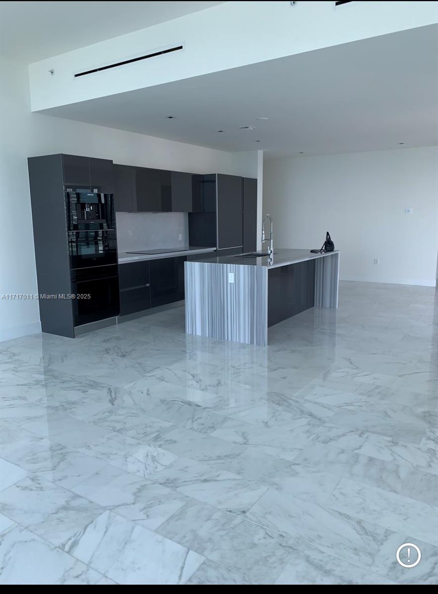 1451 Brickell Ave # 4601