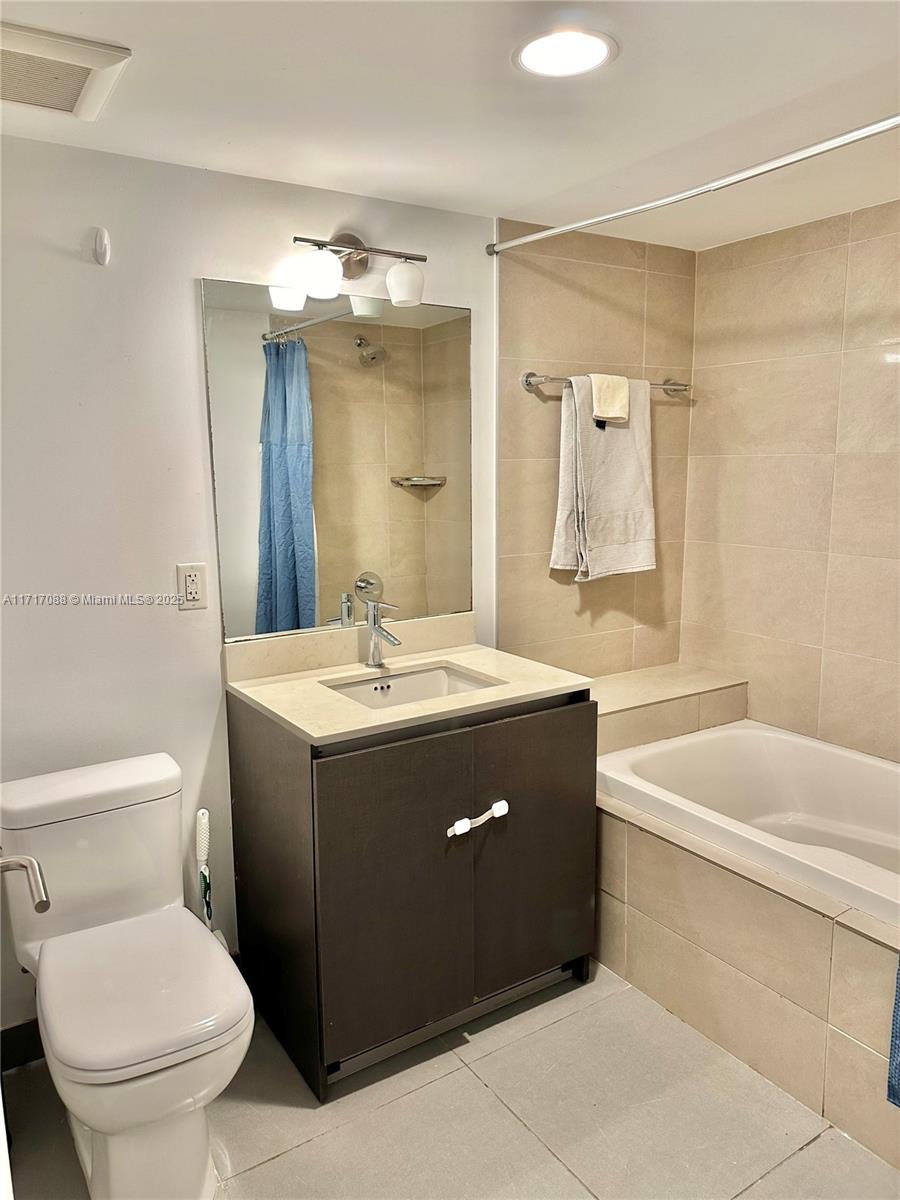 6620 Indian Creek Dr # 213