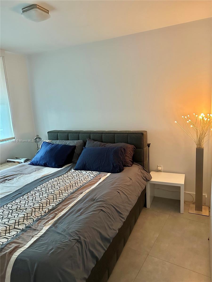 6620 Indian Creek Dr # 213