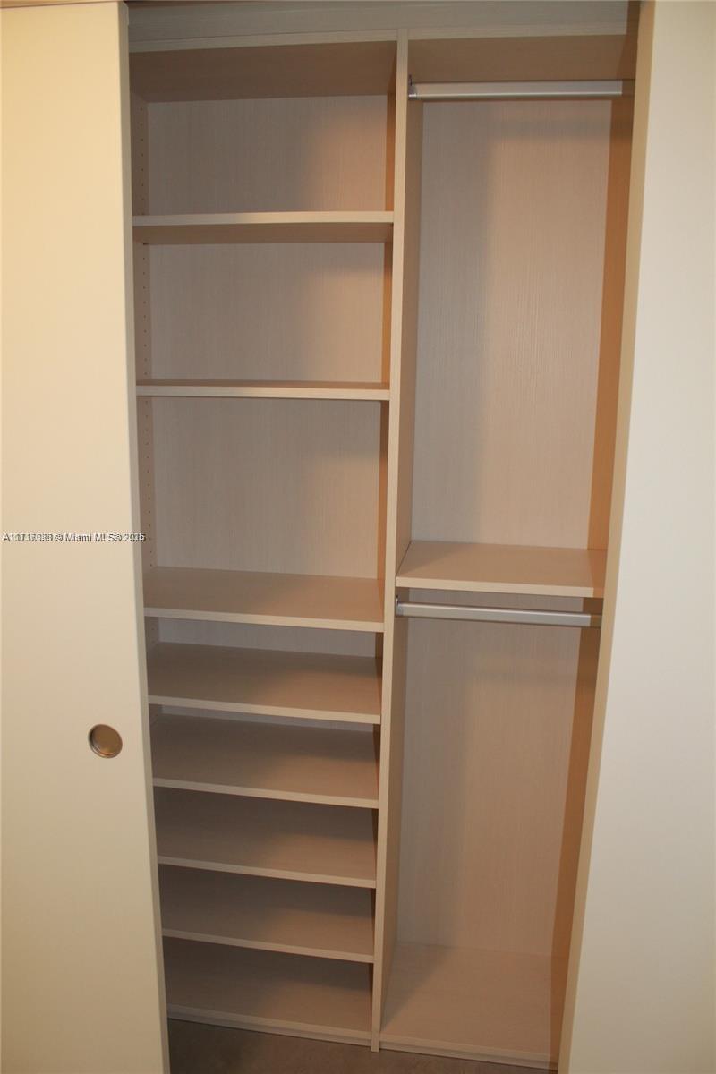 6620 Indian Creek Dr # 213