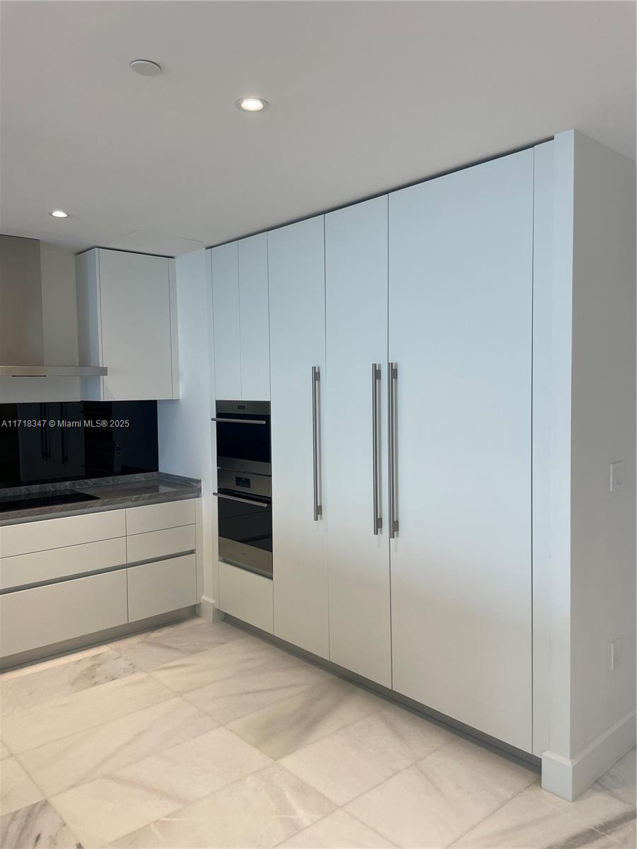 700 NE 26th Ter # 2103