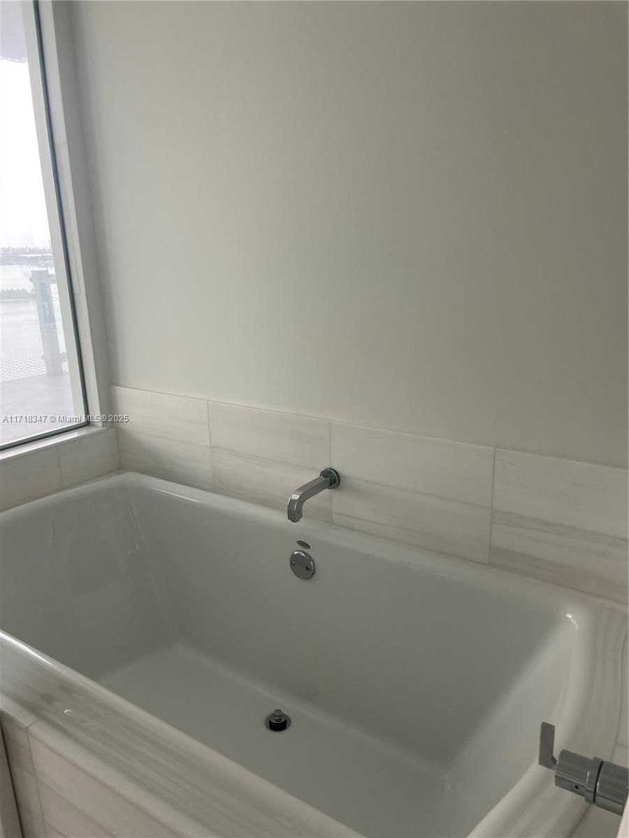 700 NE 26th Ter # 2103