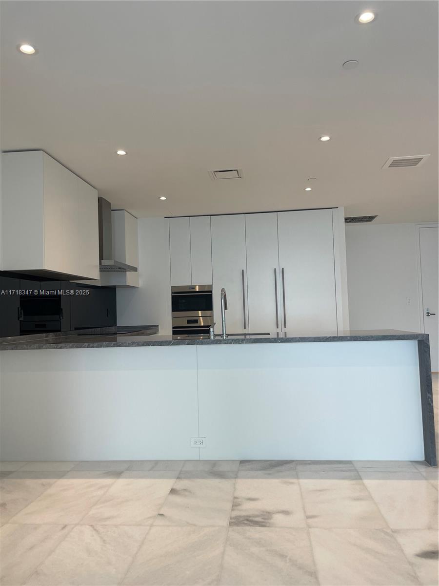 700 NE 26th Ter # 2103