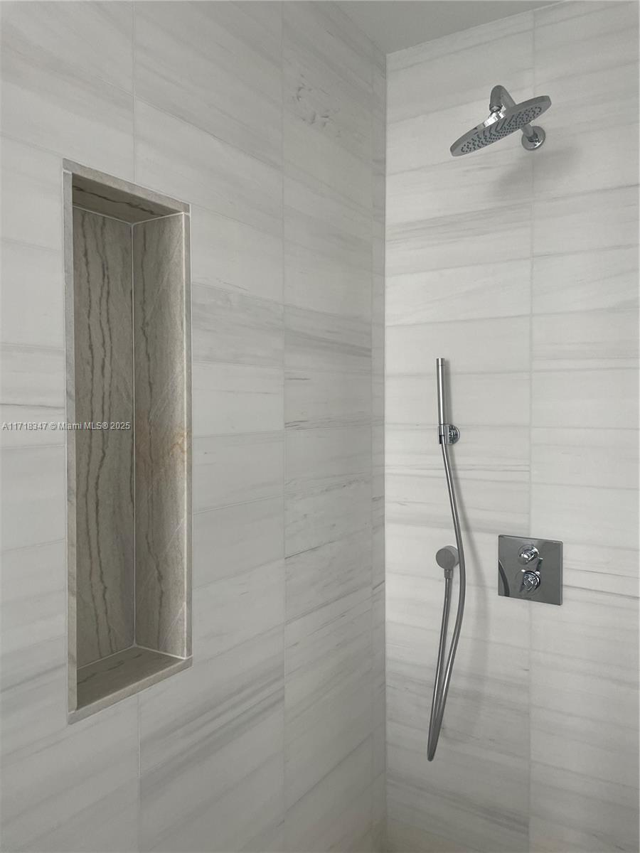 700 NE 26th Ter # 2103