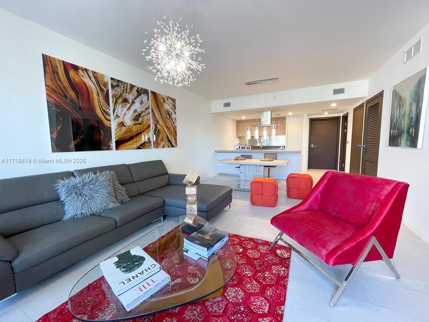 1000 Brickell Plz # 2011