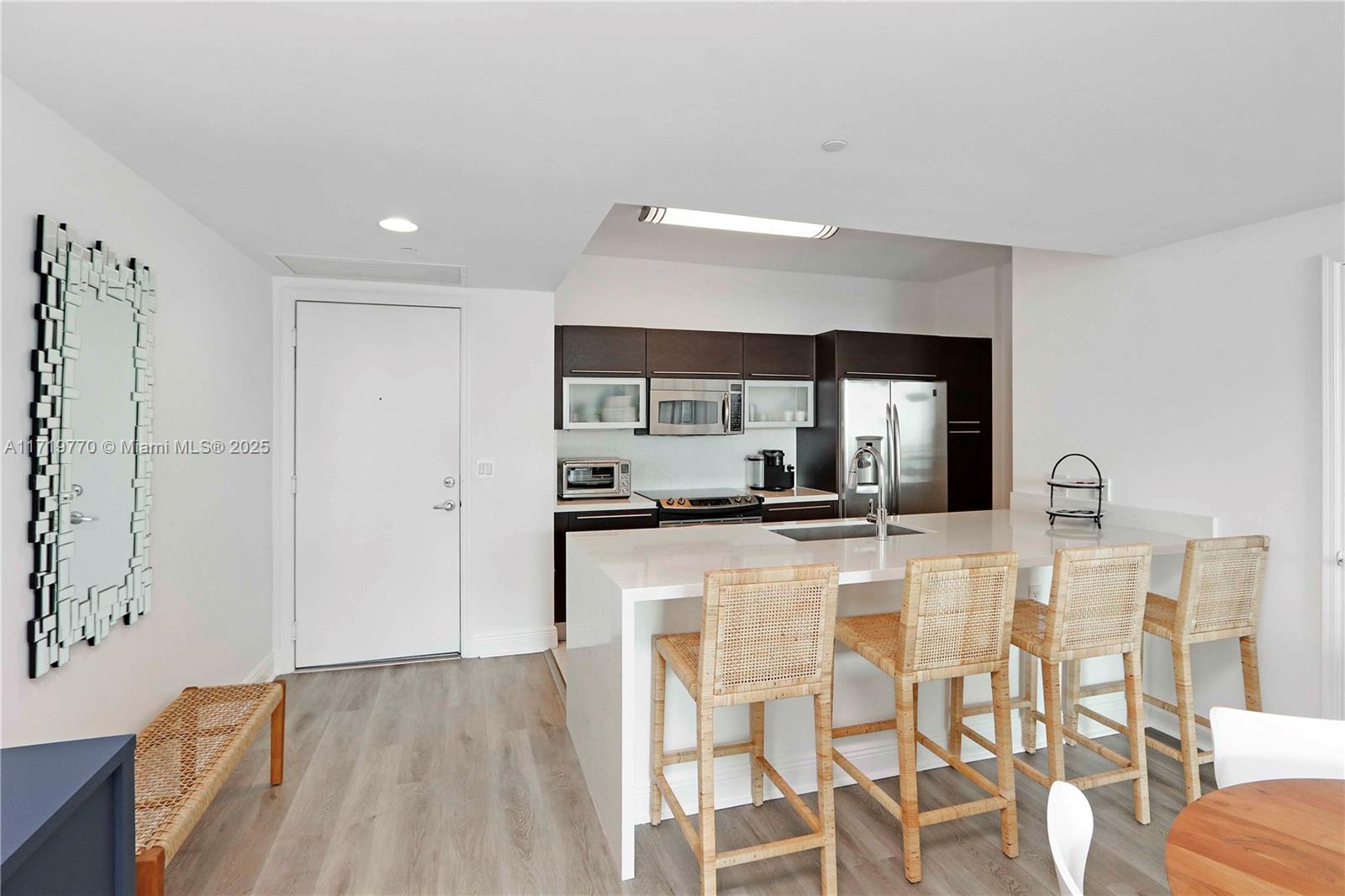 951 Brickell Ave # 1406