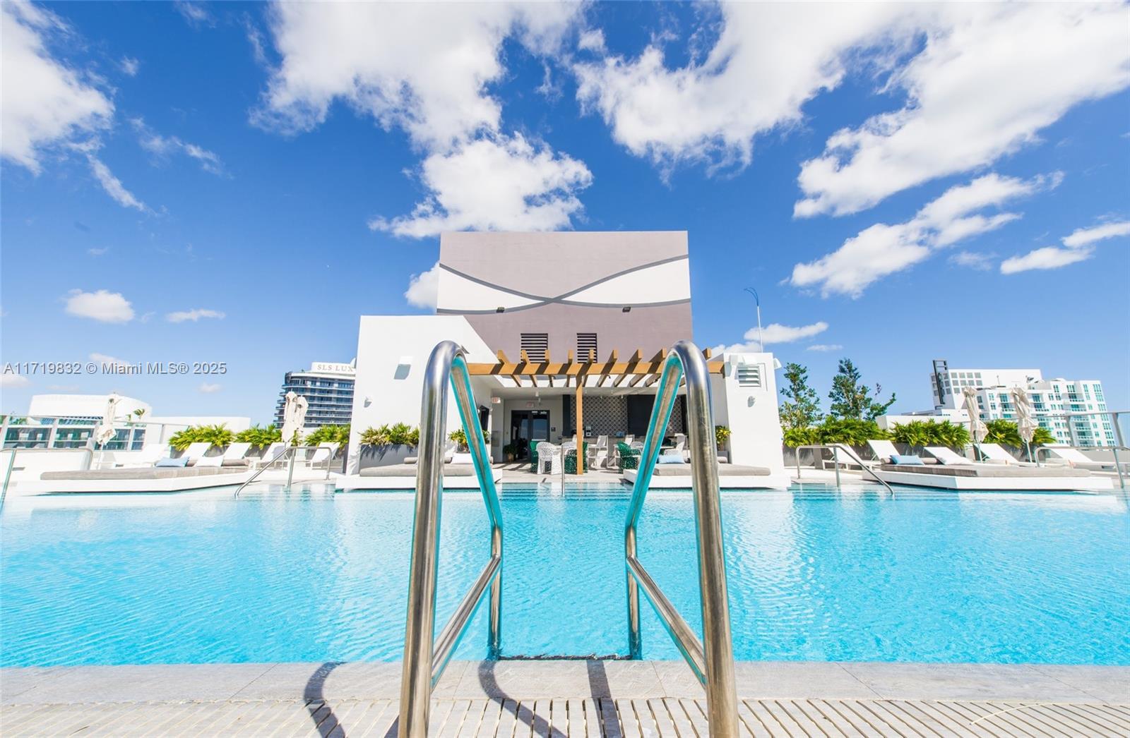 1010 Brickell Ave # 2911