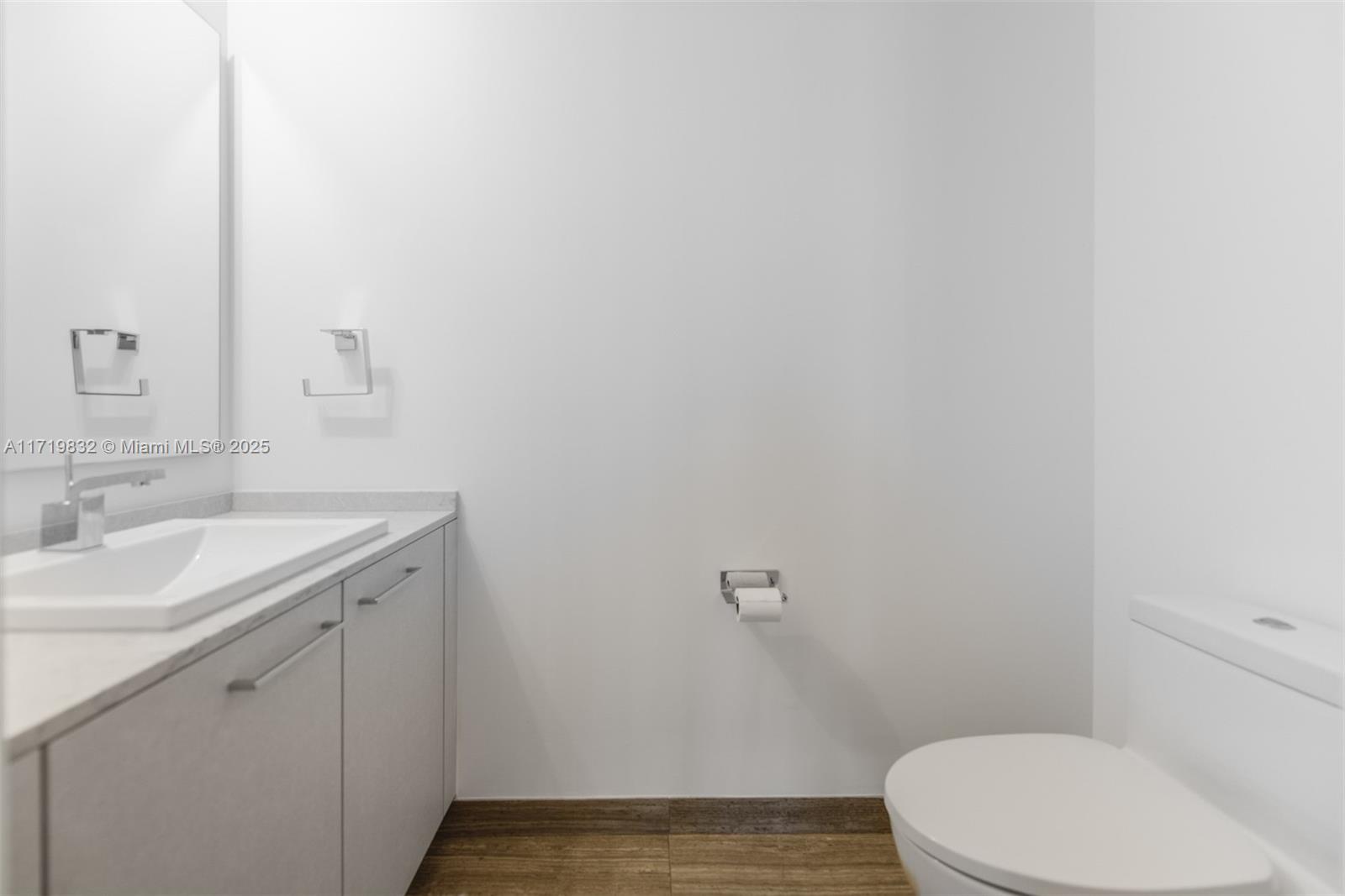 1010 Brickell Ave # 2911