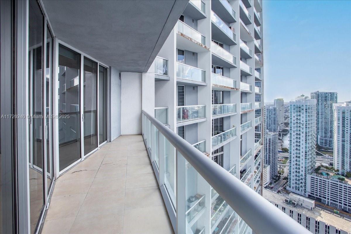465 Brickell Ave # 4306