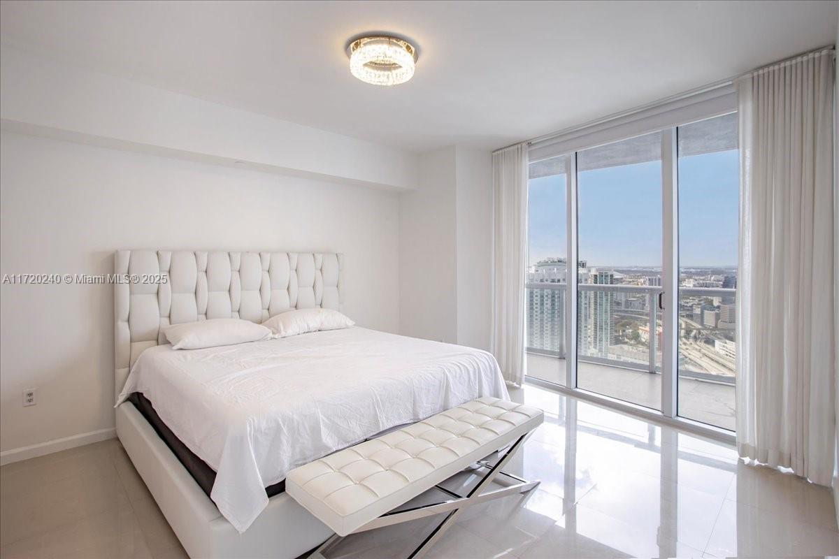 465 Brickell Ave # 4306