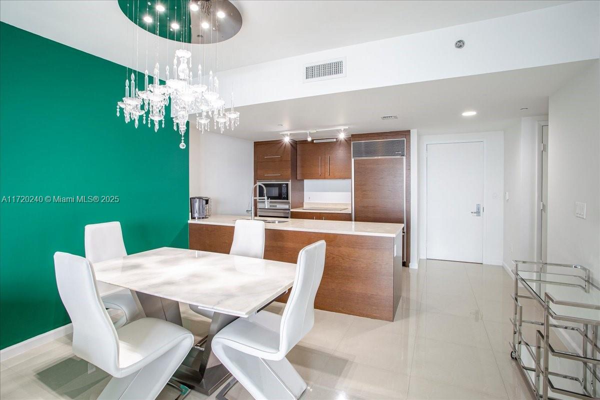465 Brickell Ave # 4306