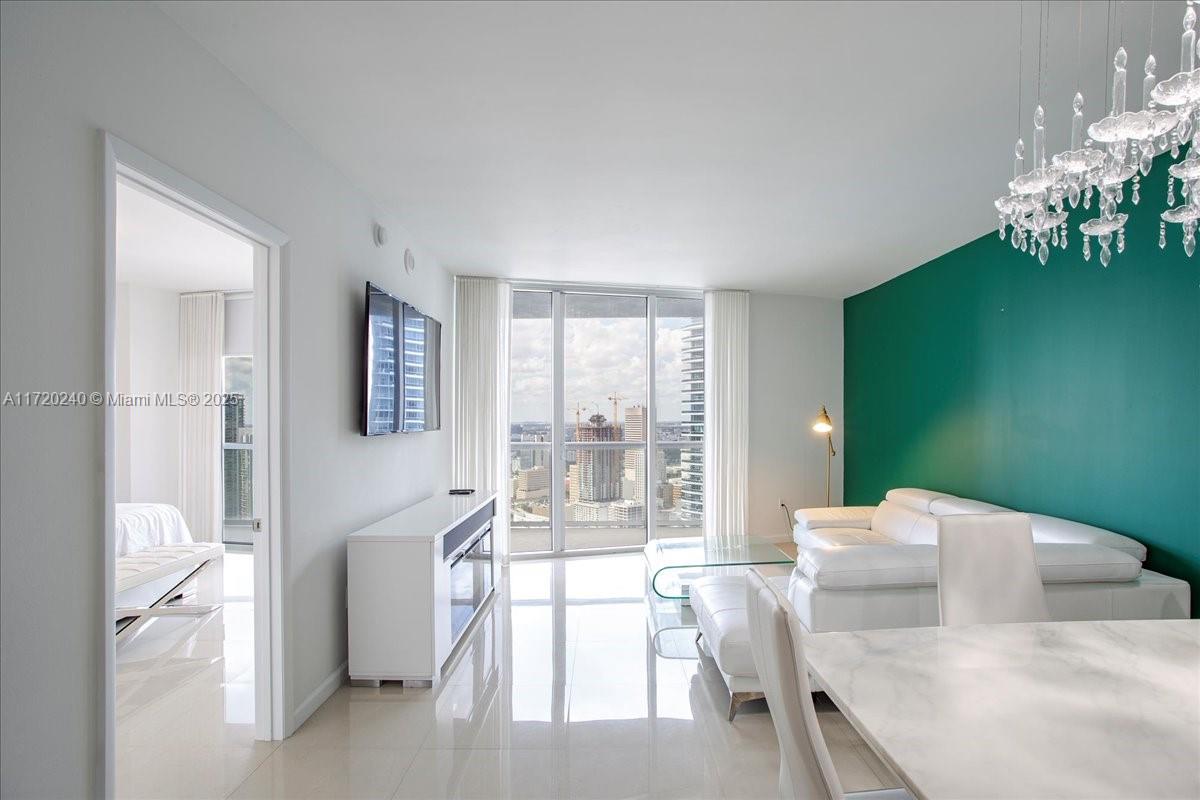 465 Brickell Ave # 4306