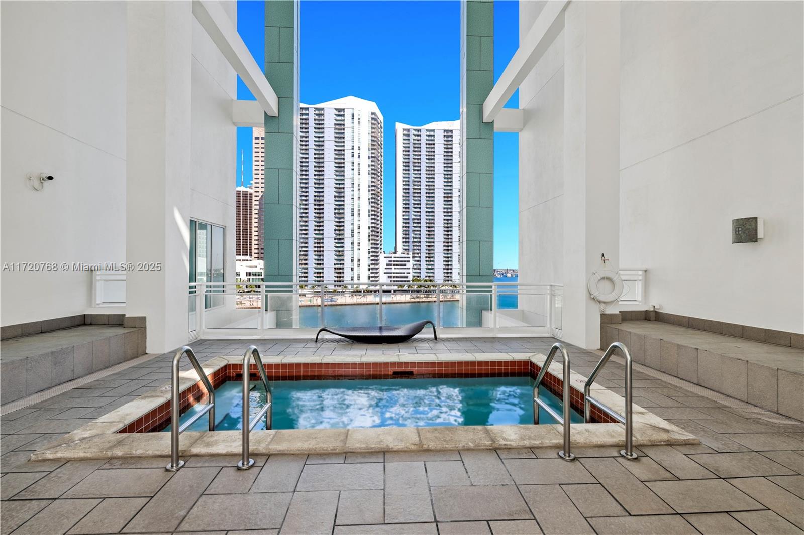 900 Brickell Key Blvd # 2302