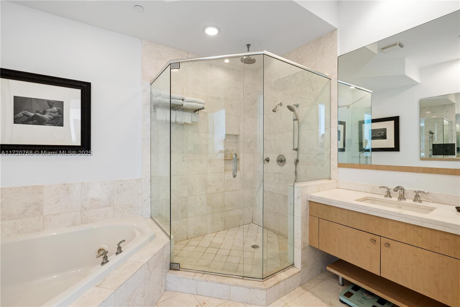 900 Brickell Key Blvd # 2302