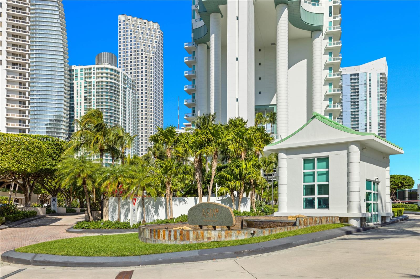 900 Brickell Key Blvd # 2302