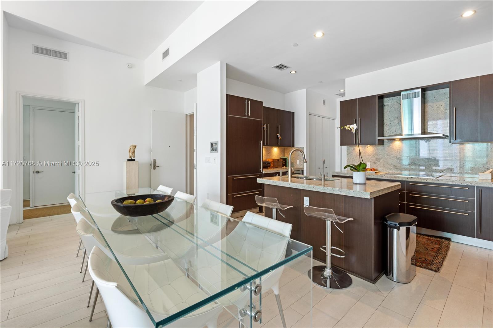 900 Brickell Key Blvd # 2302
