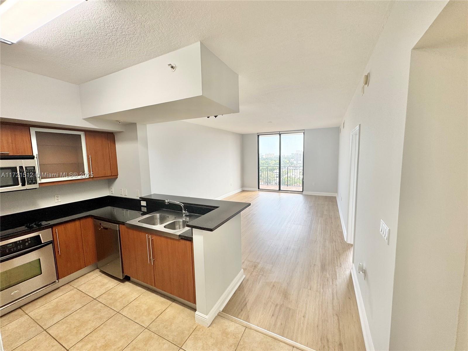 888 S Douglas Rd # 1006