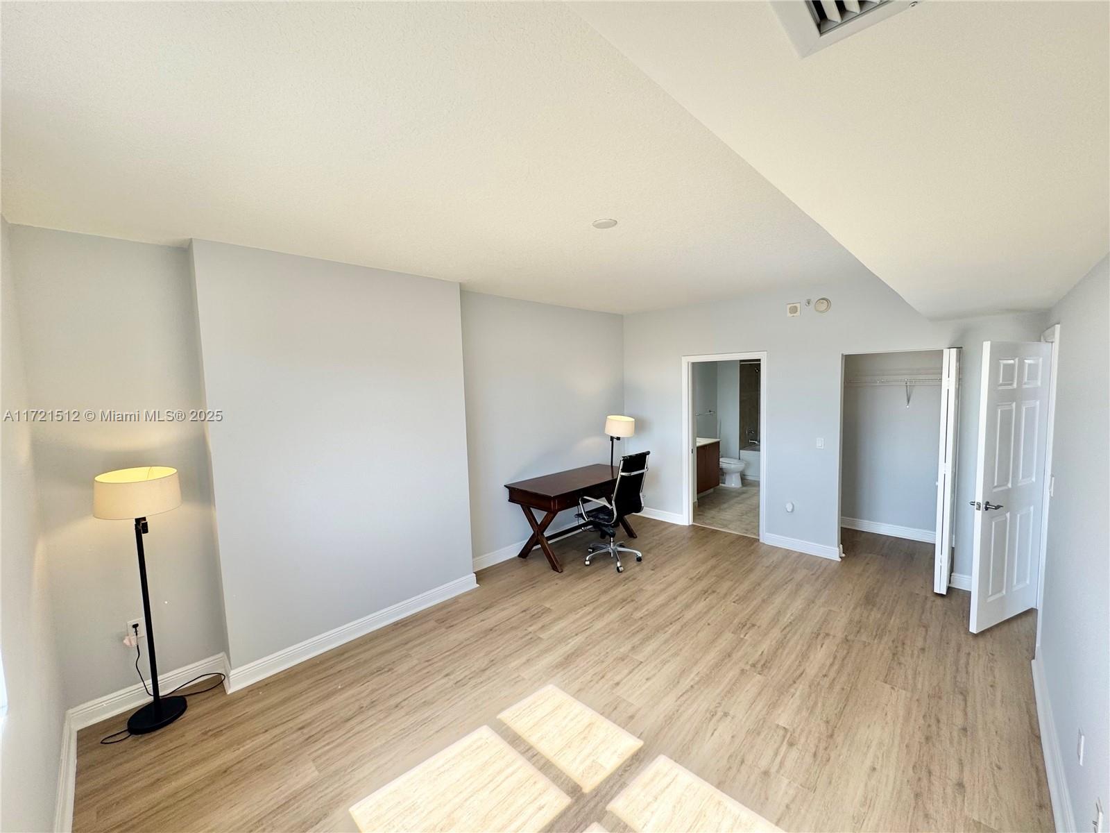 888 S Douglas Rd # 1006