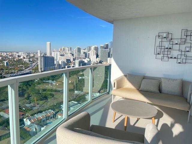 2101 Brickell Ave # 2712