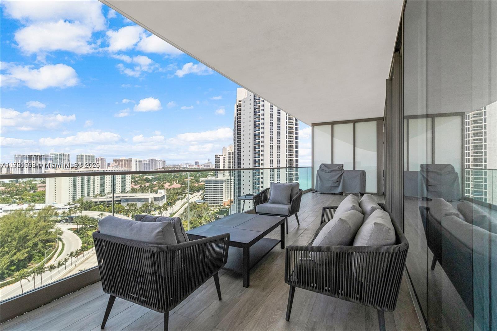18975 Collins Ave # 1605