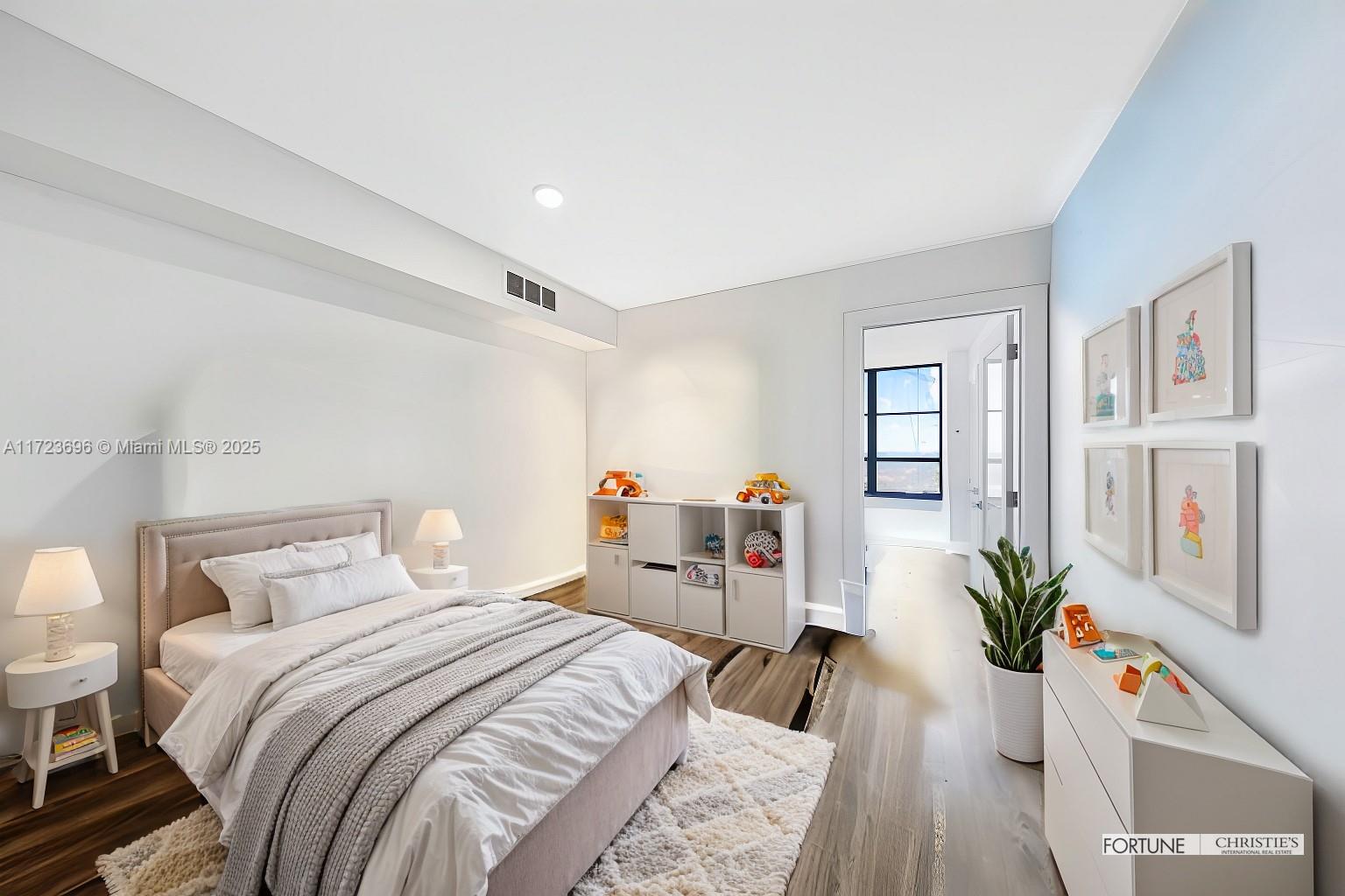 600 Three Islands Blvd # 1602