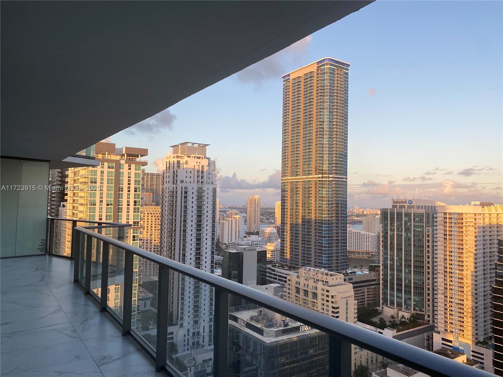 1300 S MIAMI AVE Unit: 3702