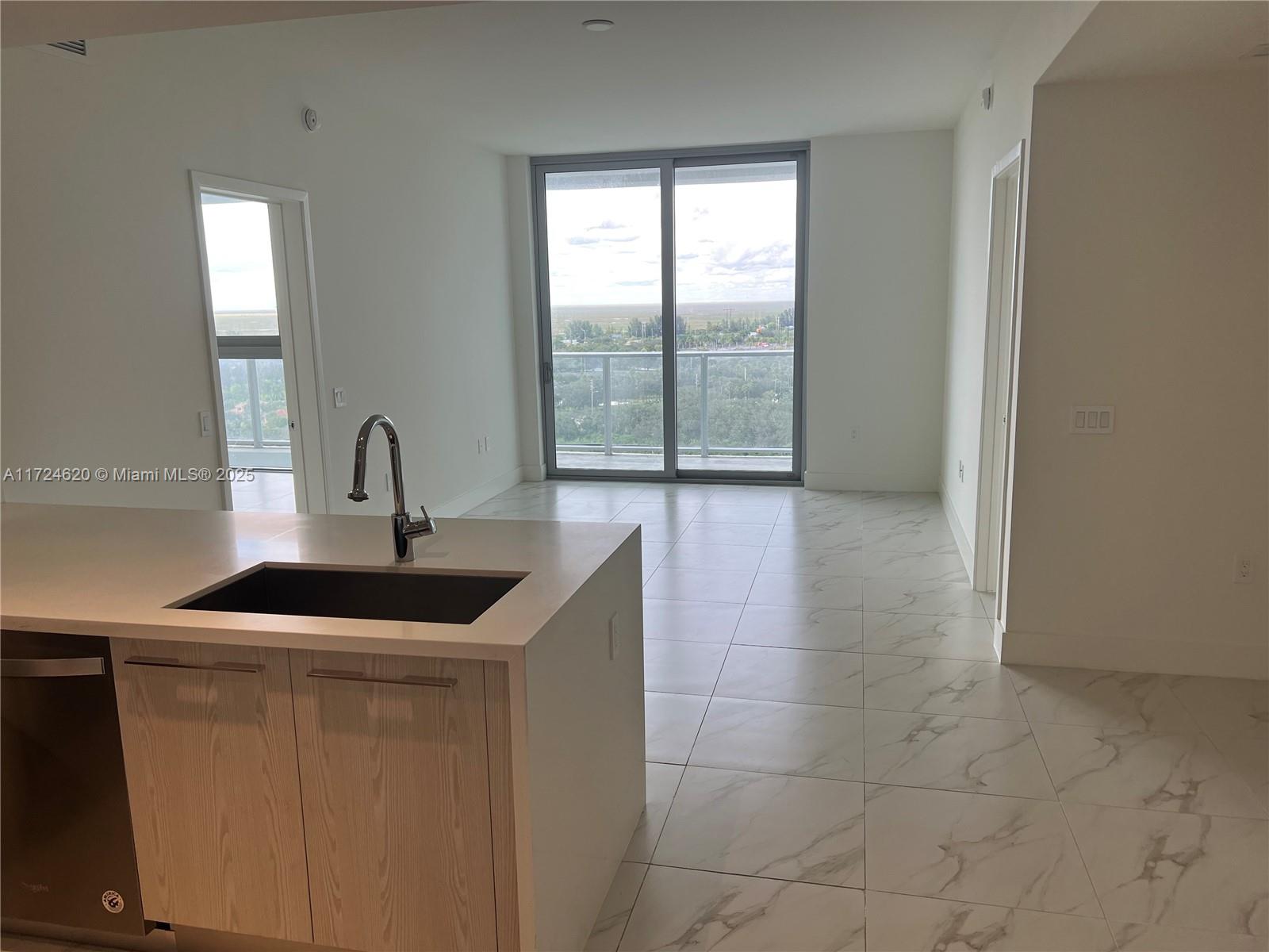 2000 Metropica Way # 1911