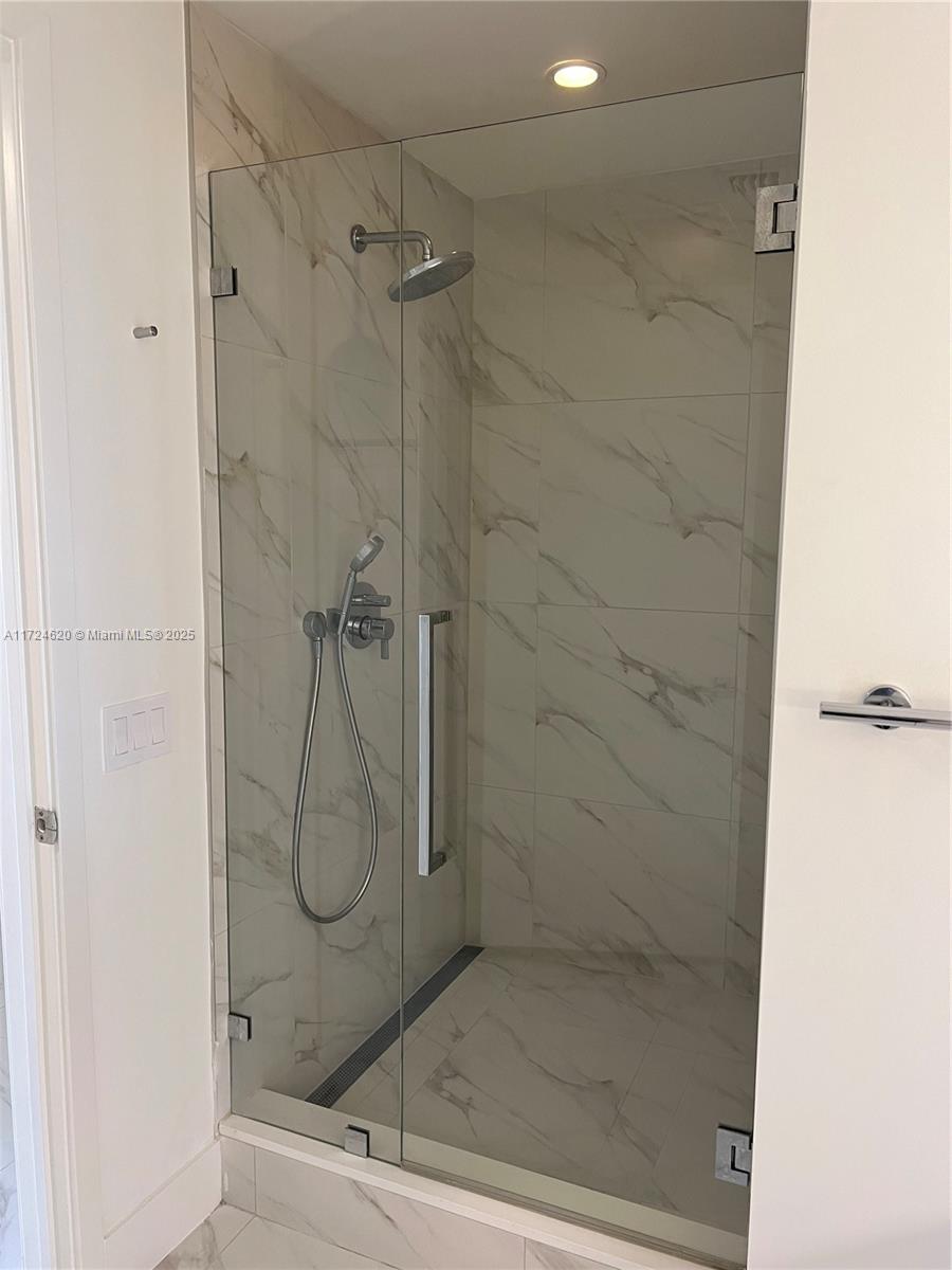 2000 Metropica Way # 1911