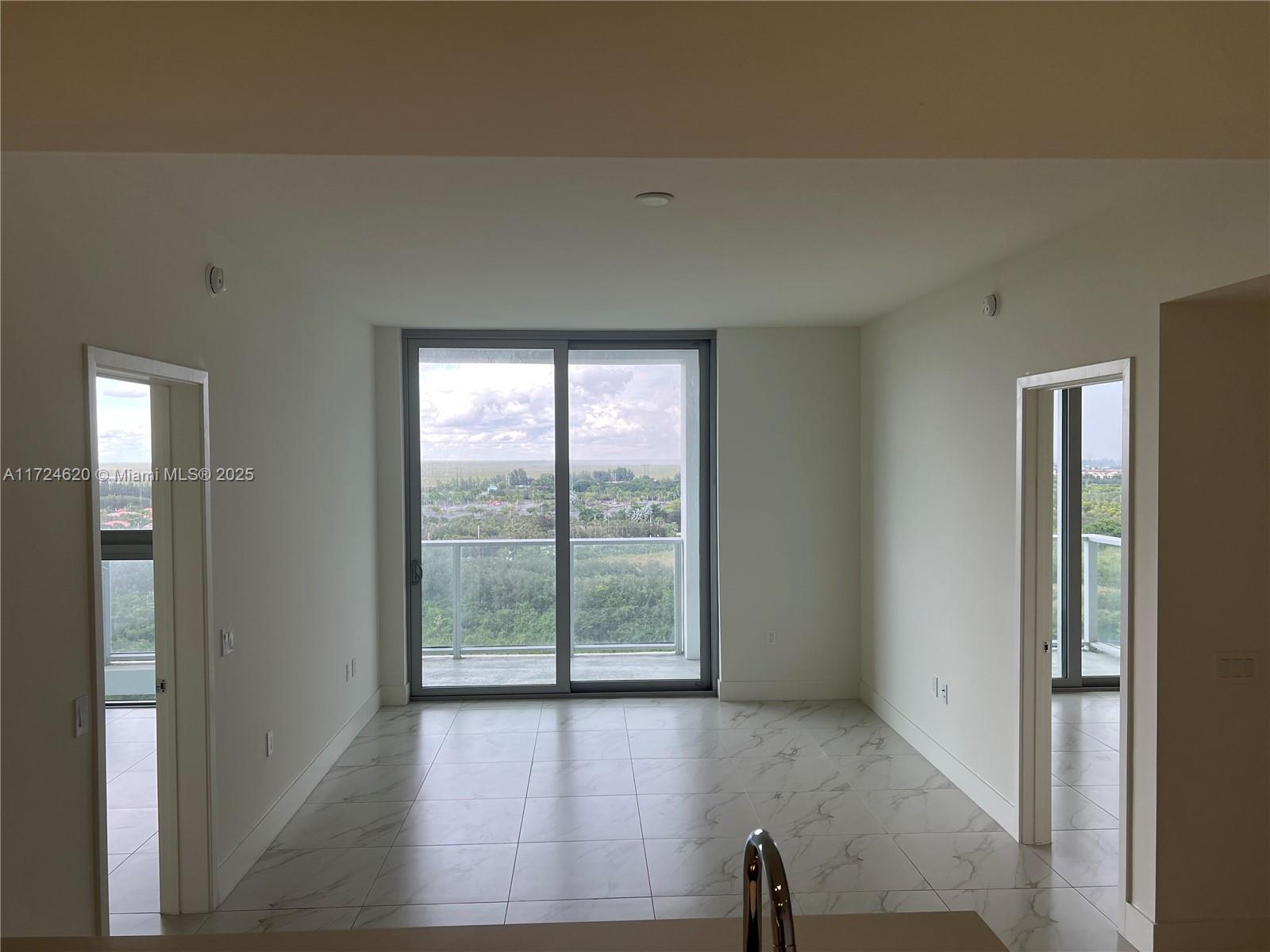 2000 Metropica Way # 1911