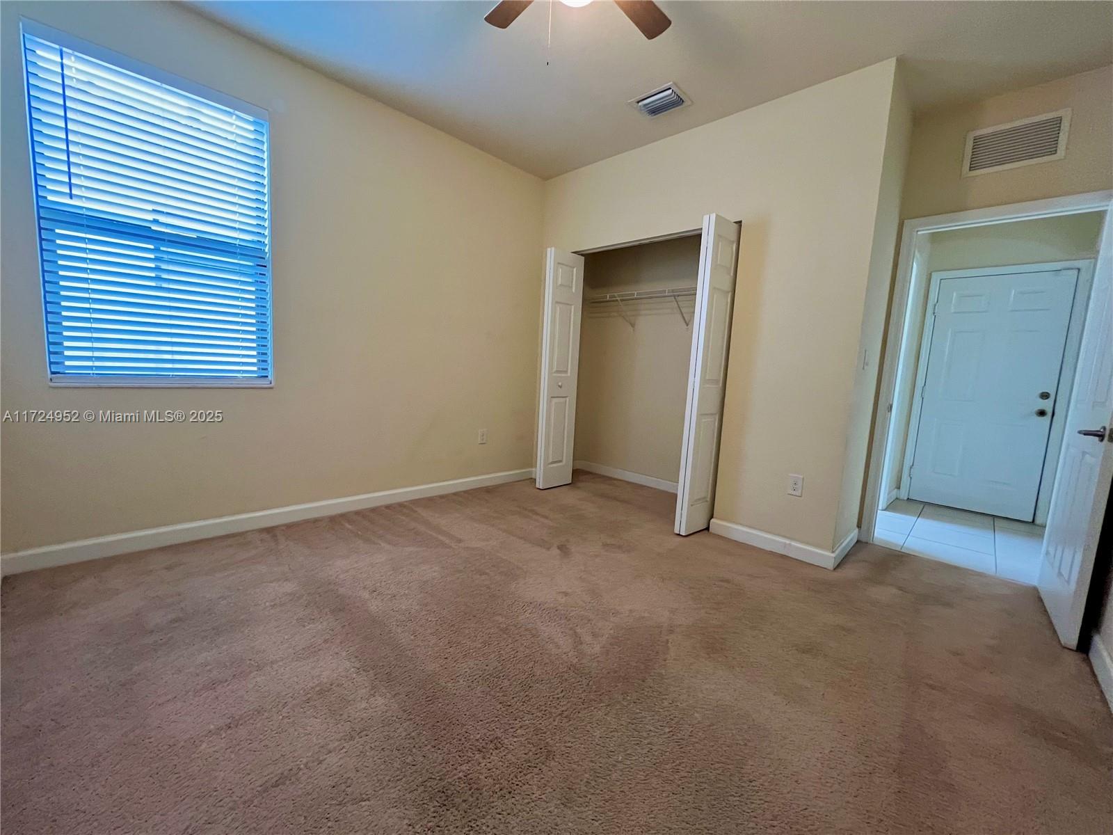 3546 W 86th Ter