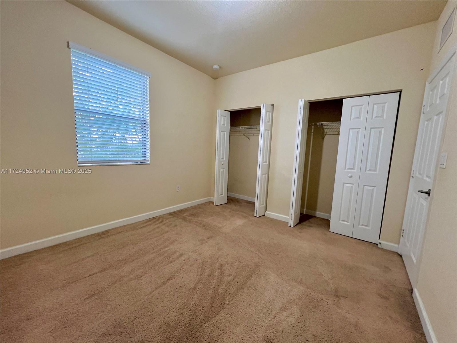 3546 W 86th Ter