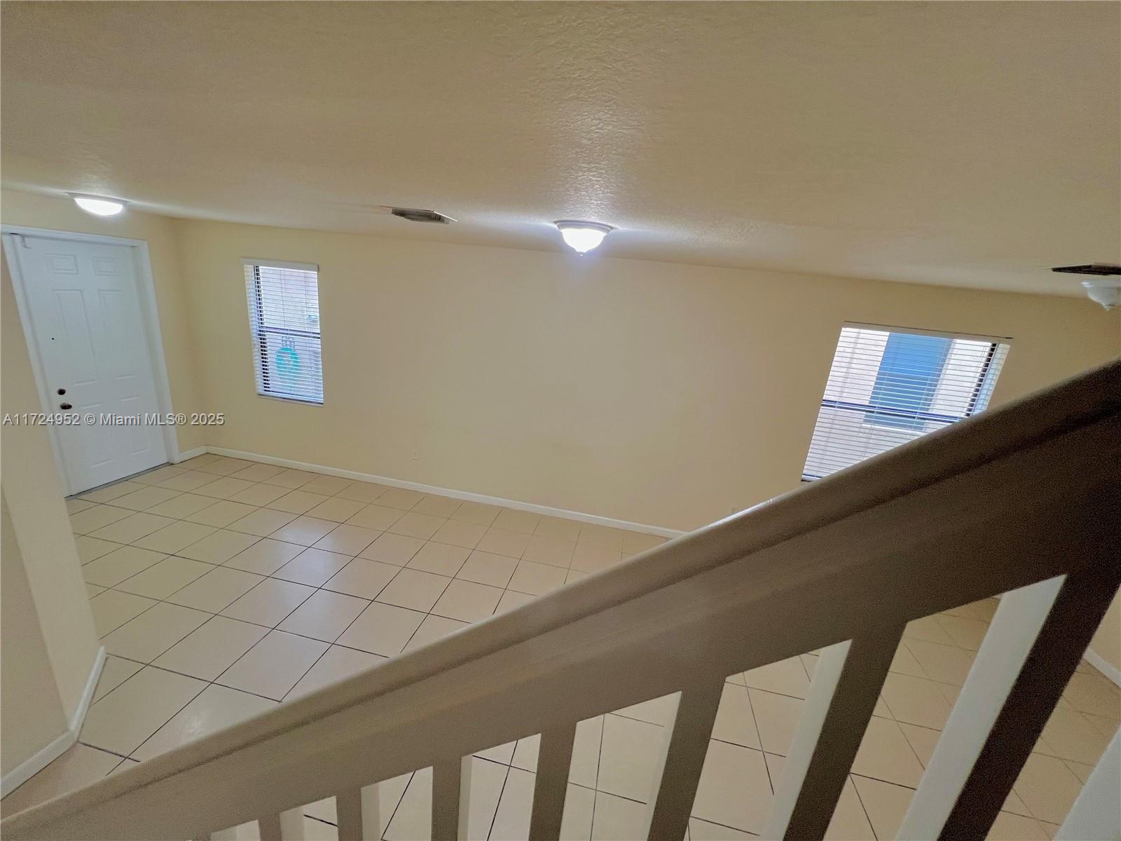 3546 W 86th Ter