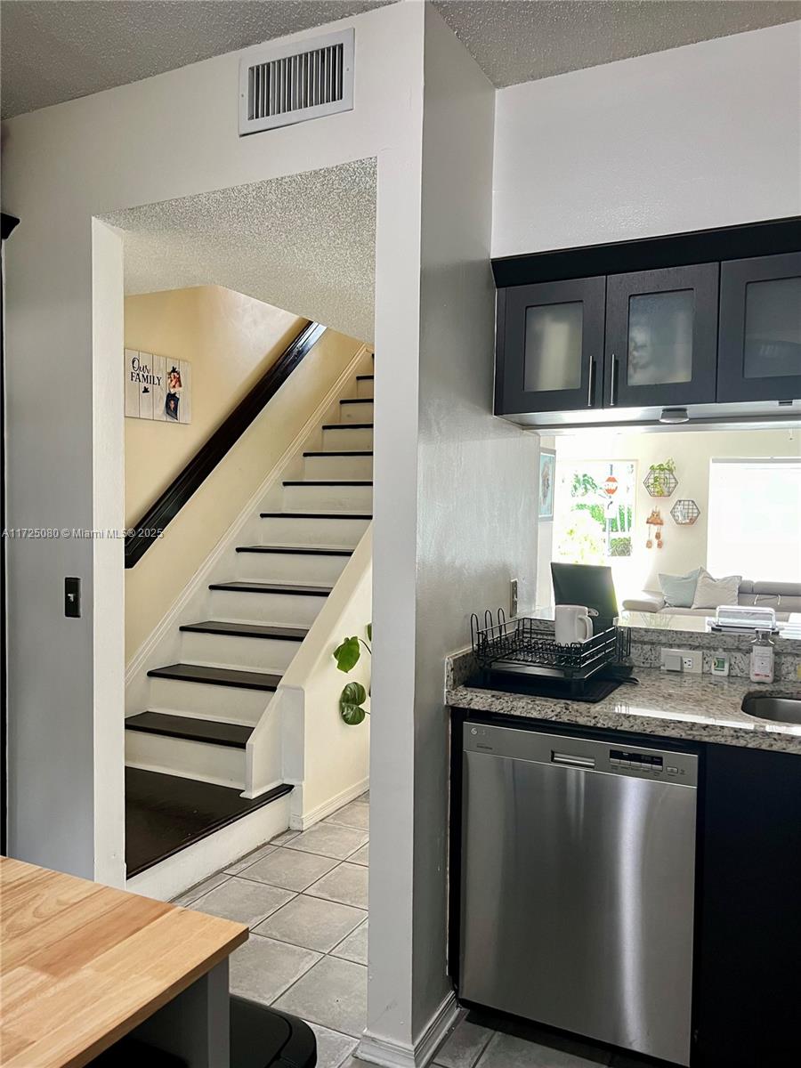 271 Duval Ct # 271