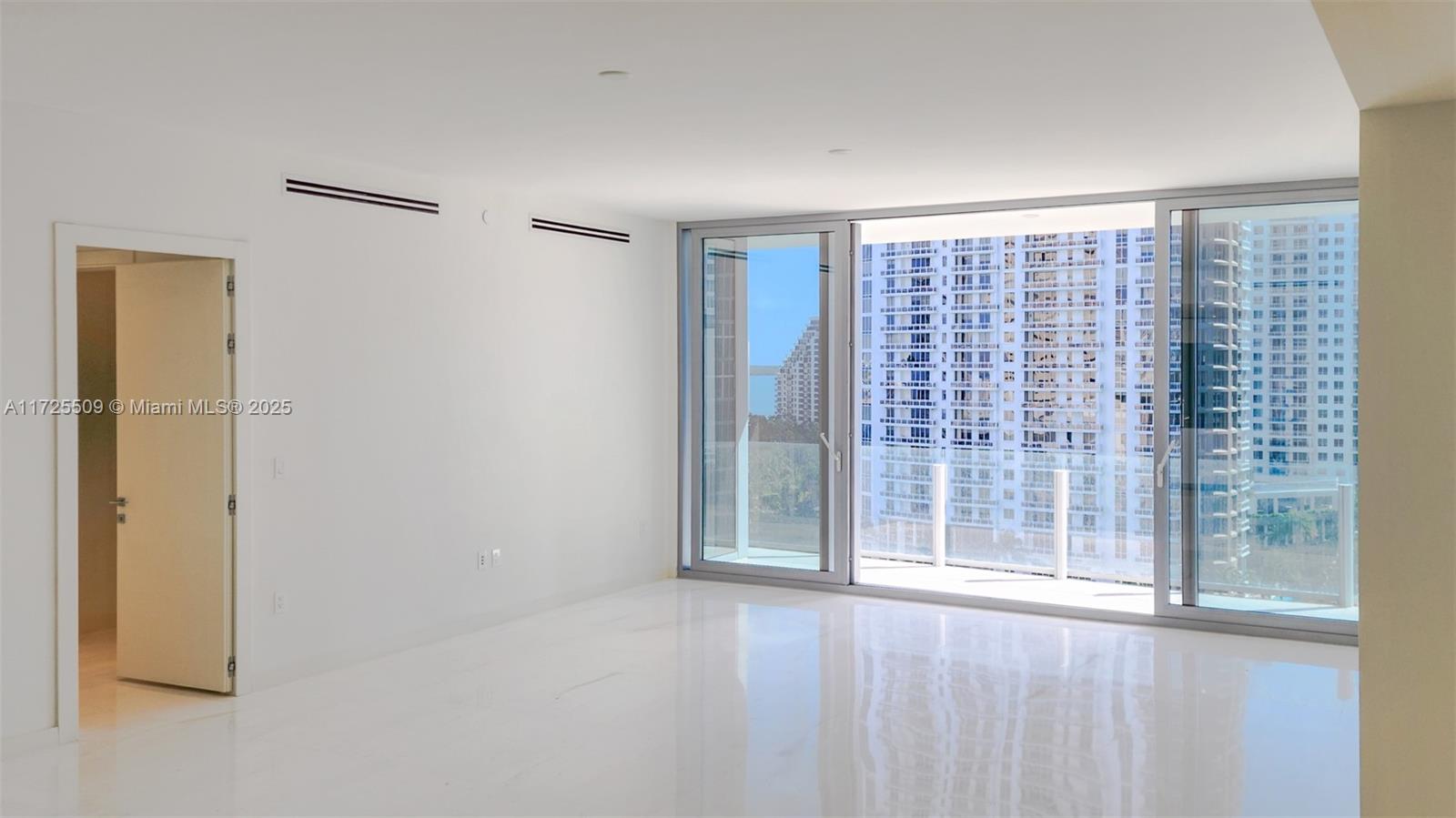 300 Biscayne Blvd Way # 1203