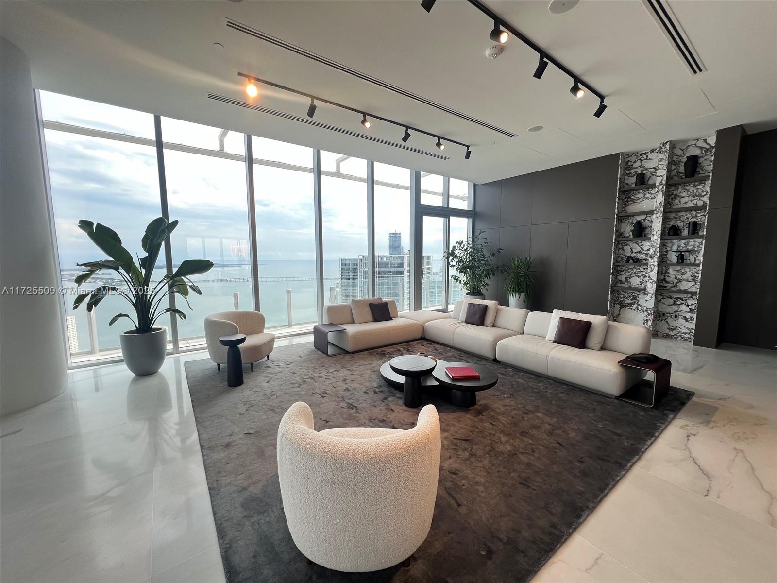 300 Biscayne Blvd Way # 1203