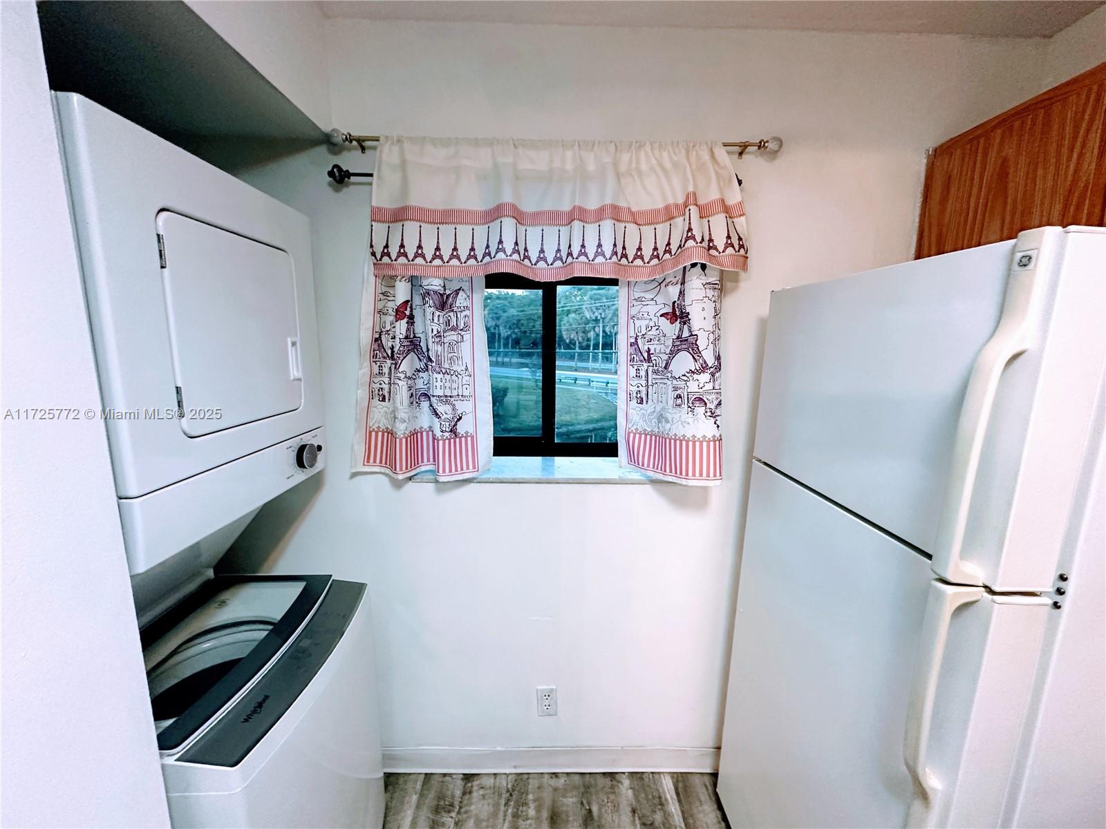 107 Gardens Dr # 205