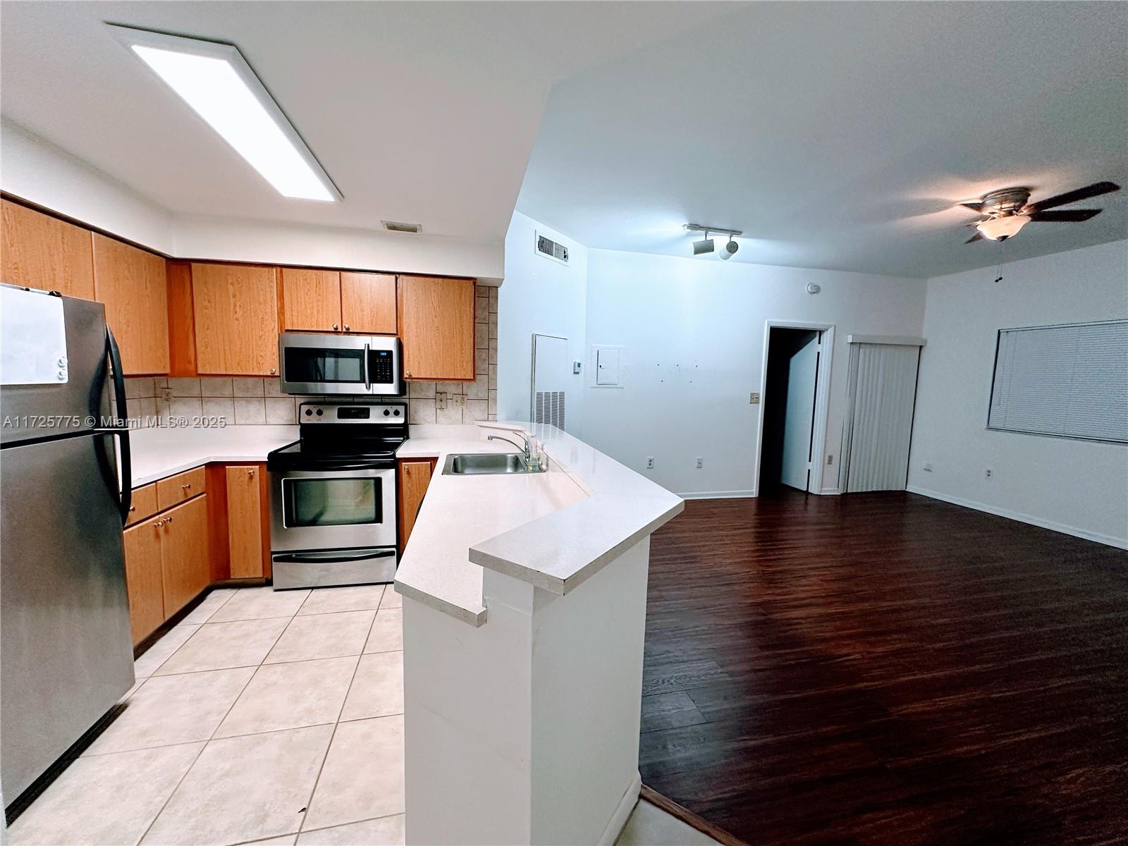 2445 SW 18th Ter # 204