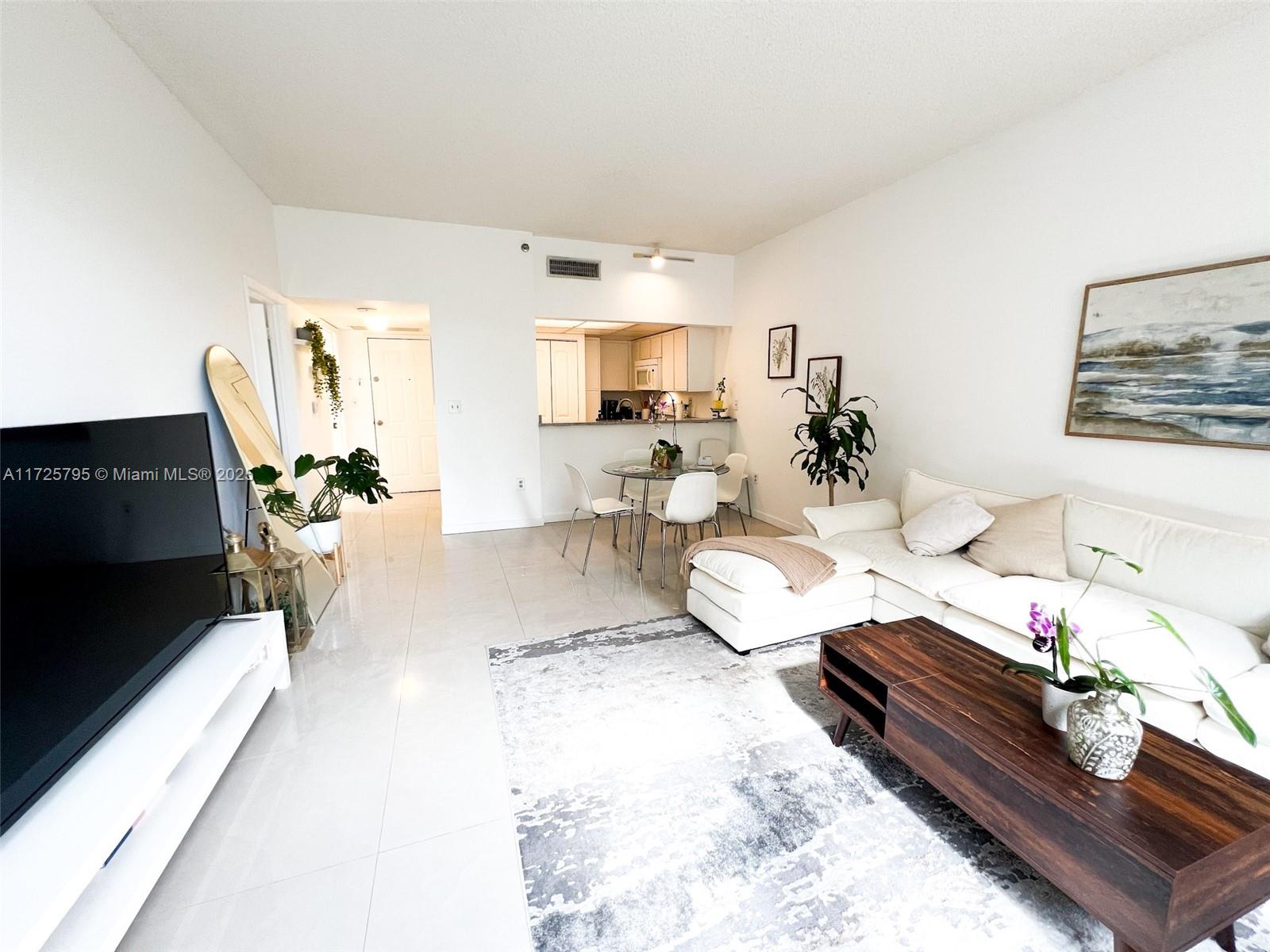 540 Brickell Key Dr # 303