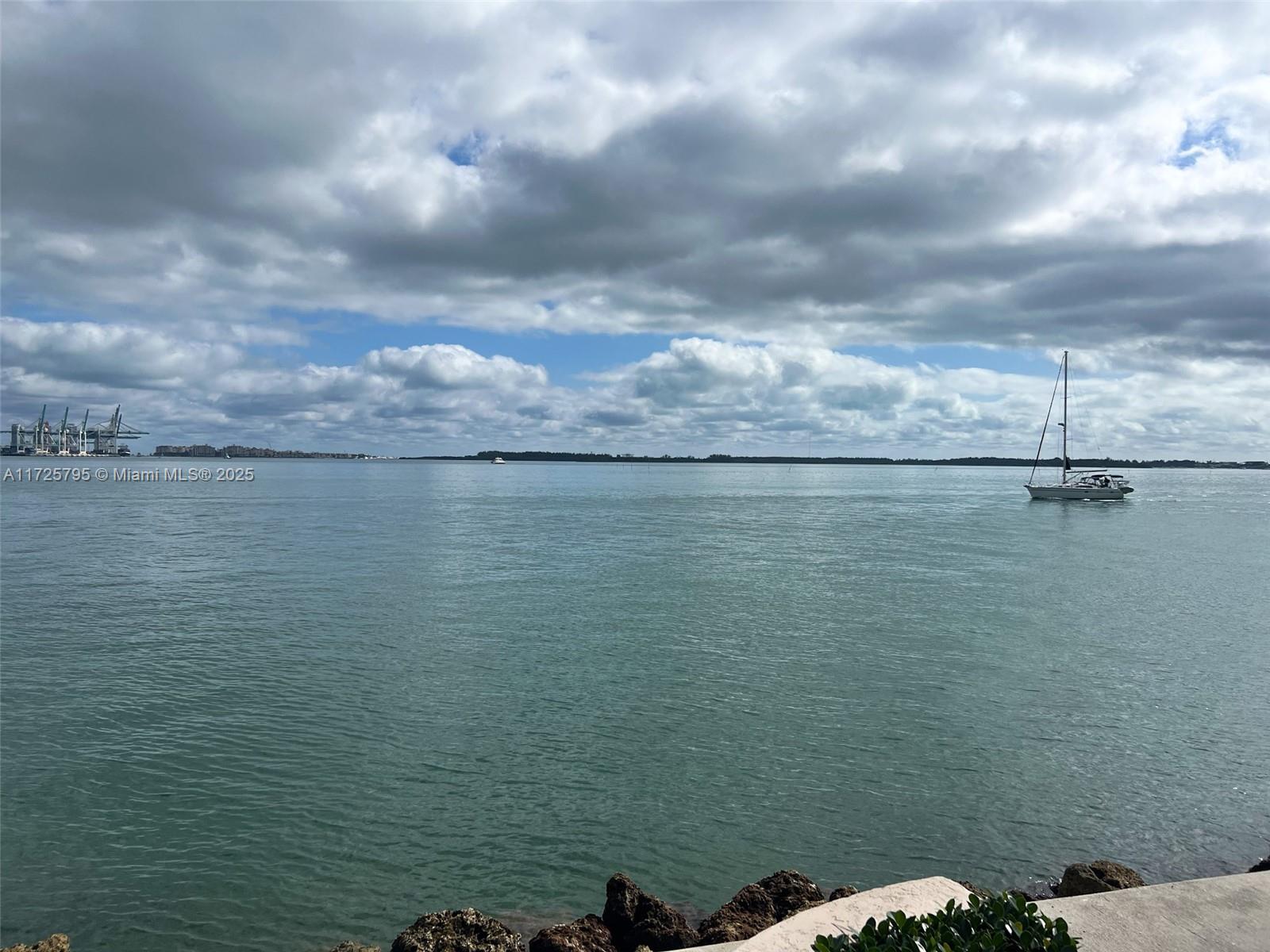 540 Brickell Key Dr # 303