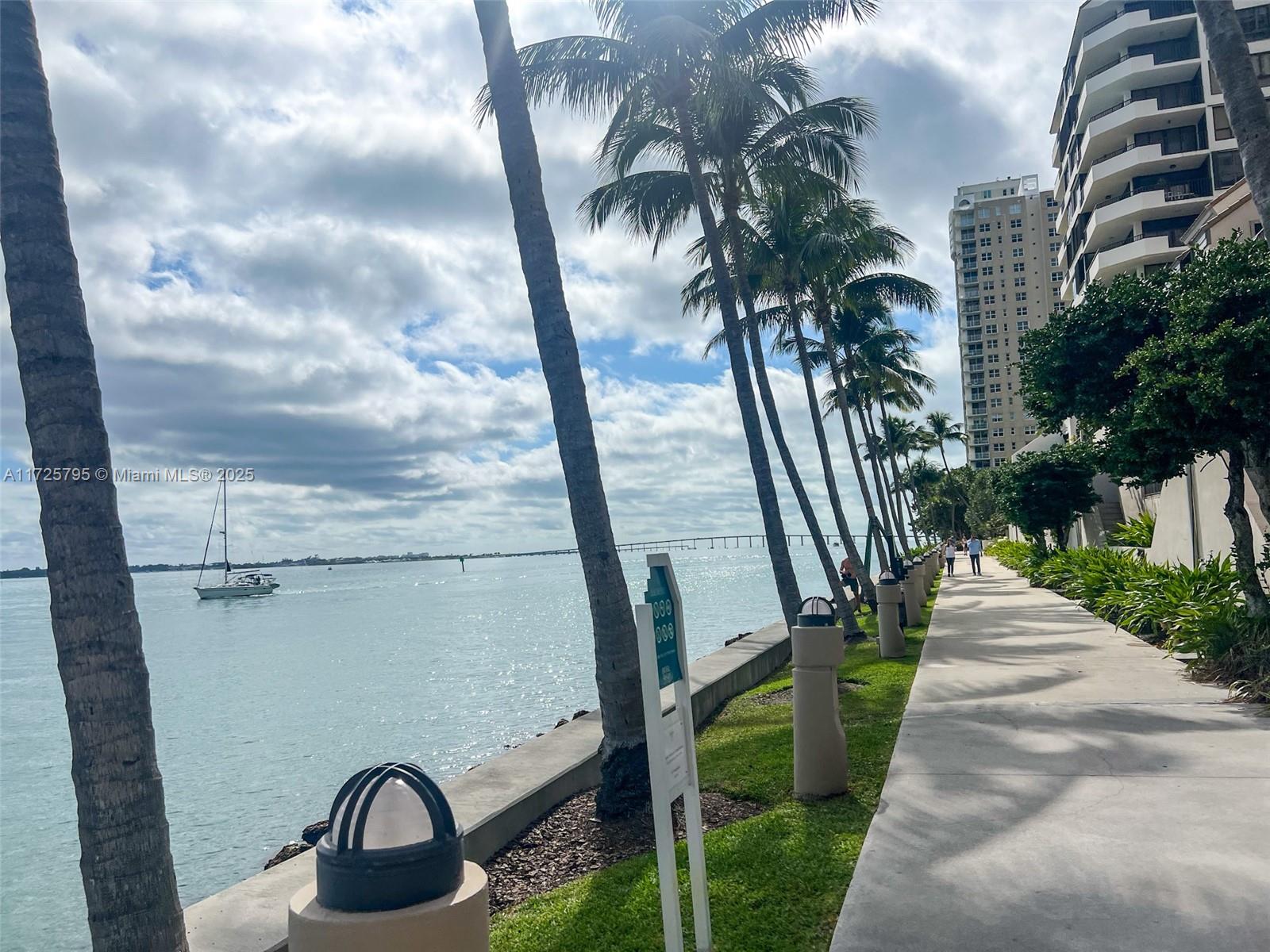 540 Brickell Key Dr # 303