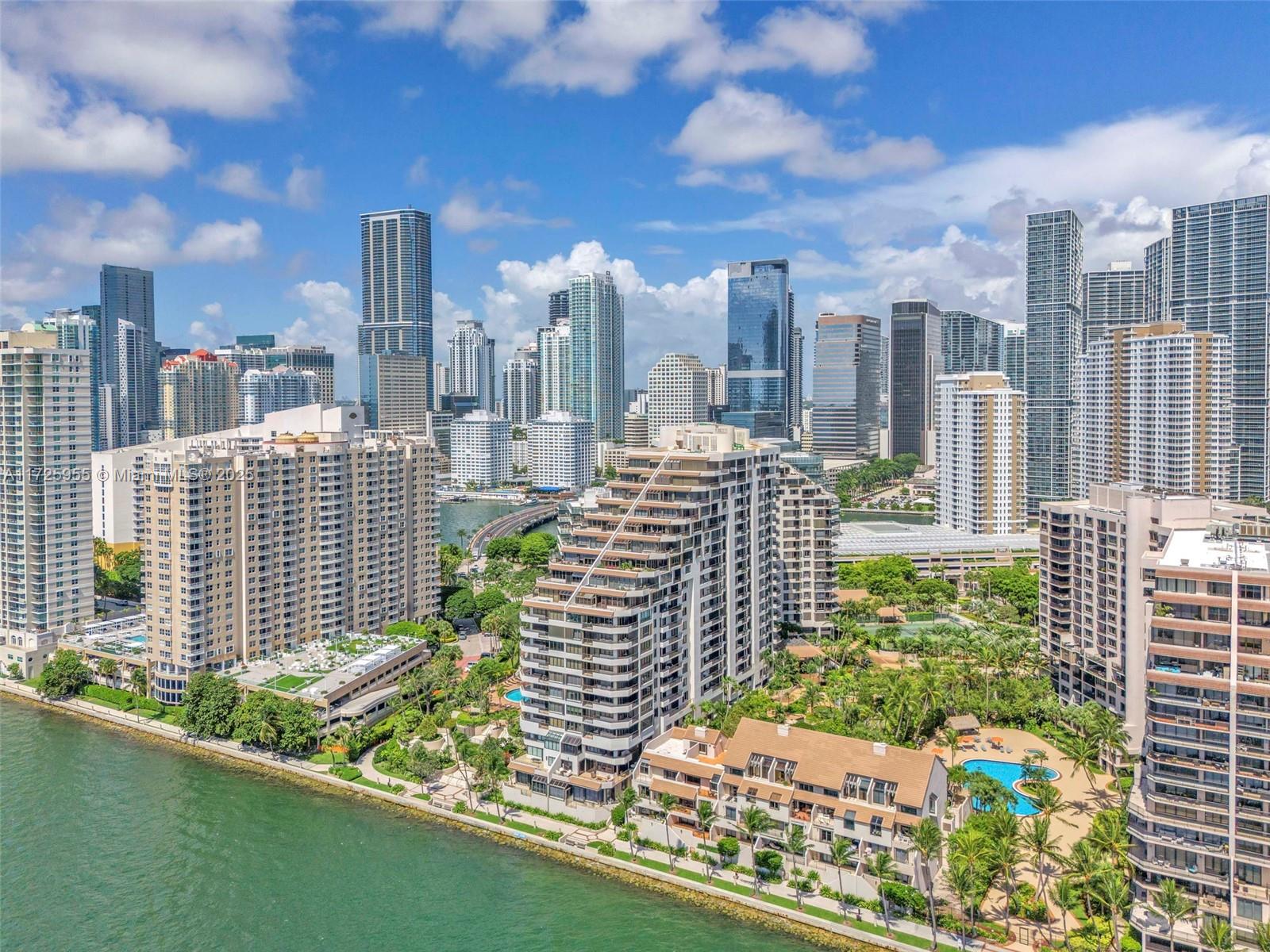 520 Brickell Key Dr # A1816
