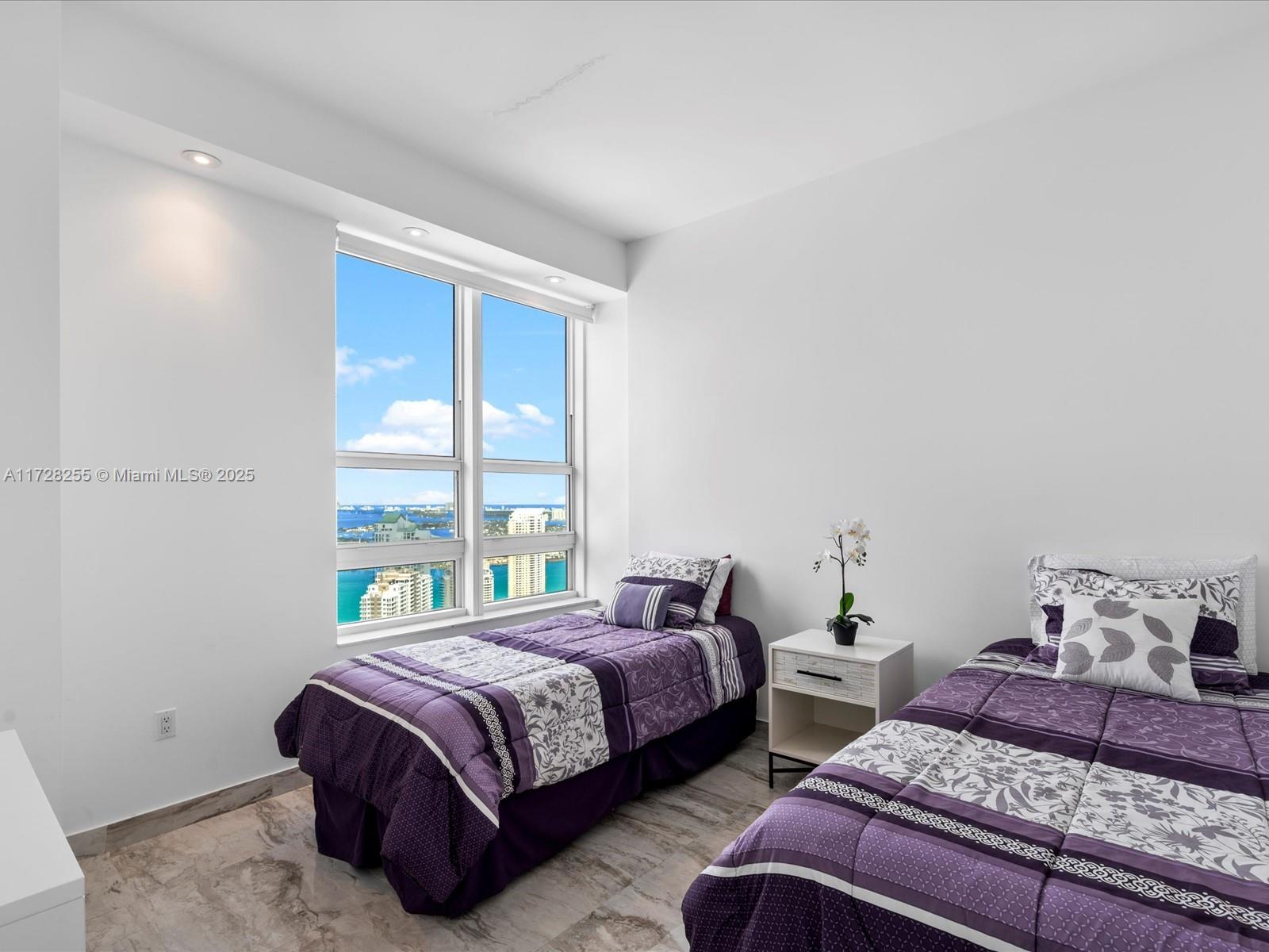 950 Brickell Bay Dr. # 5206