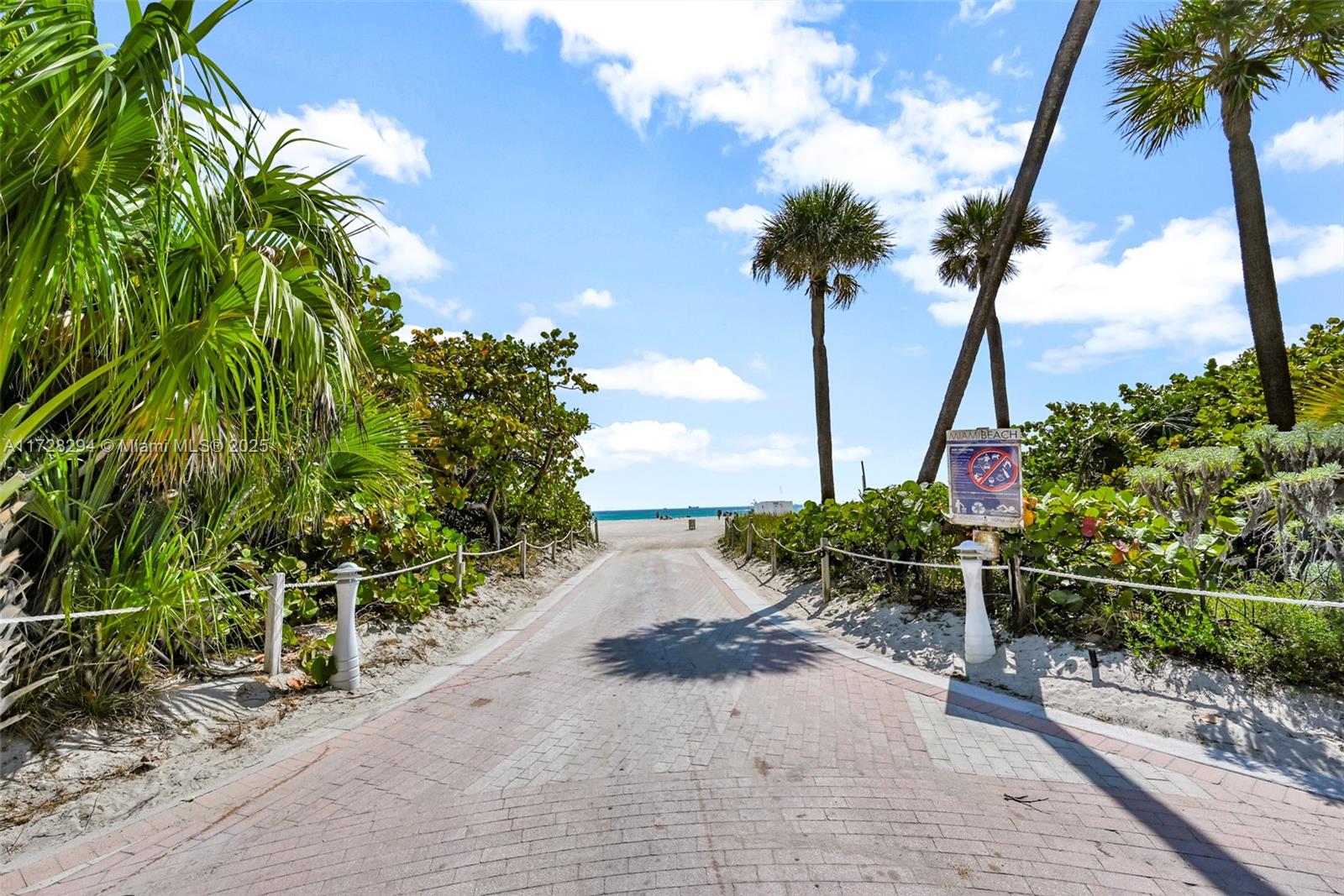 2155 Washington Ct # 403